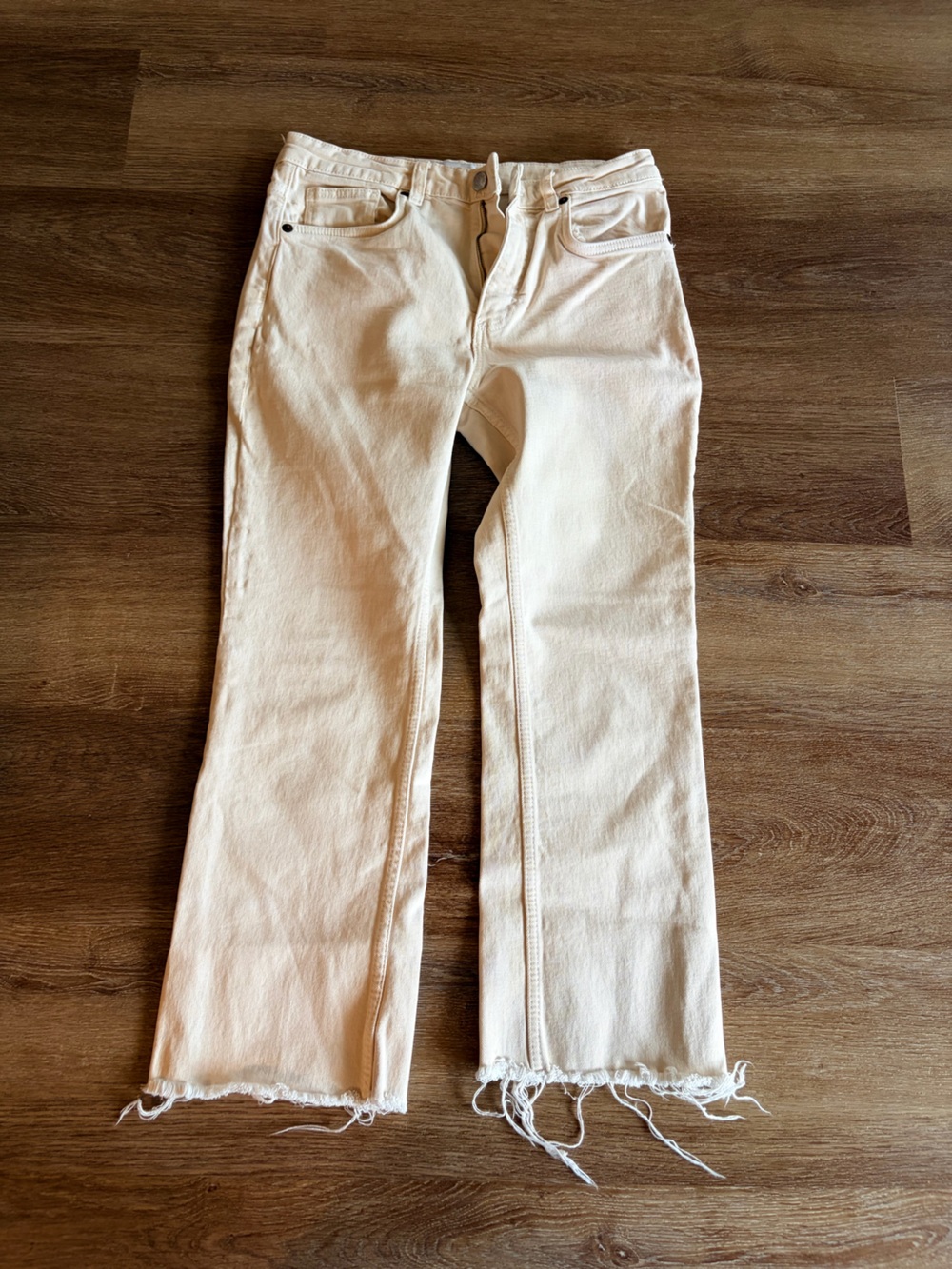Zara Women's Cream Straight-Leg Jeans